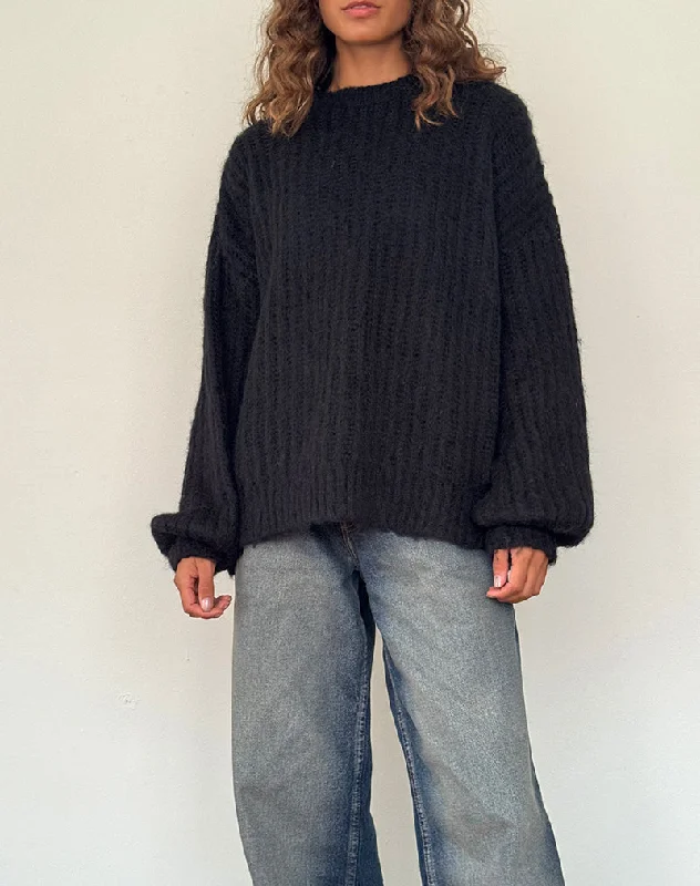 Daren Knitted Oversized Jumper in Black