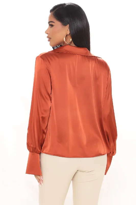 Touch By Touch Satin Top - Rust